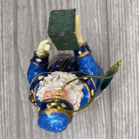 Thomas Kinkade Heirloom Santa ornament old world Santa with bird house Christmas - Picture 5 of 8